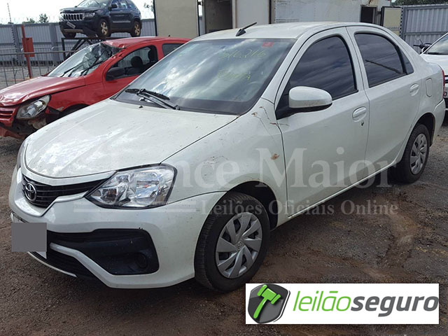 LOTE 009 - TOYOTA ETIOS SEDA X 1.5 2018 