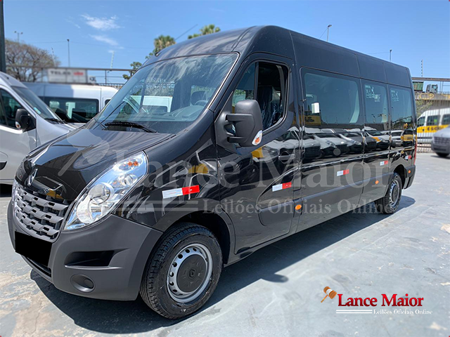 LOTE 012 - Renault MASTER 16 LUGARES L3H2 2019