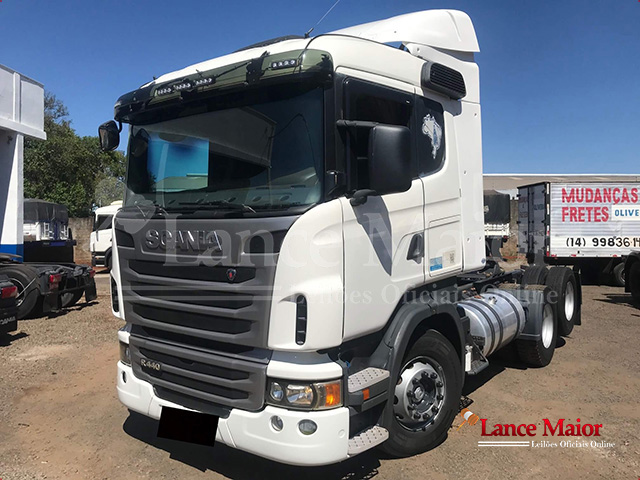 LOTE 021 - SCANIA R-440 ANO 2013 6X2