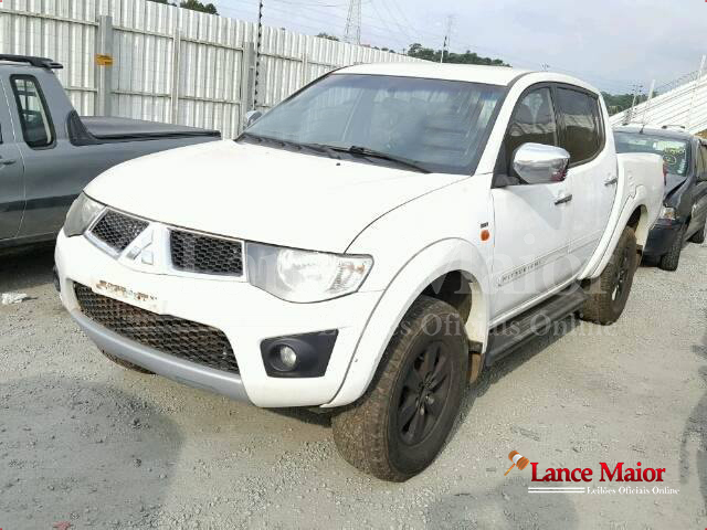 LOTE 035 - L 200 TRITON HPE 4X4 3.5 V6 (FLEX) (CAB. DUPLA) (AUT) 2011