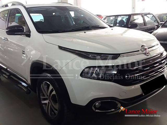 LOTE 038 - FIAT TORO VOLCANO 2.0 16V TURBO DIESEL 4WD AT9 2018