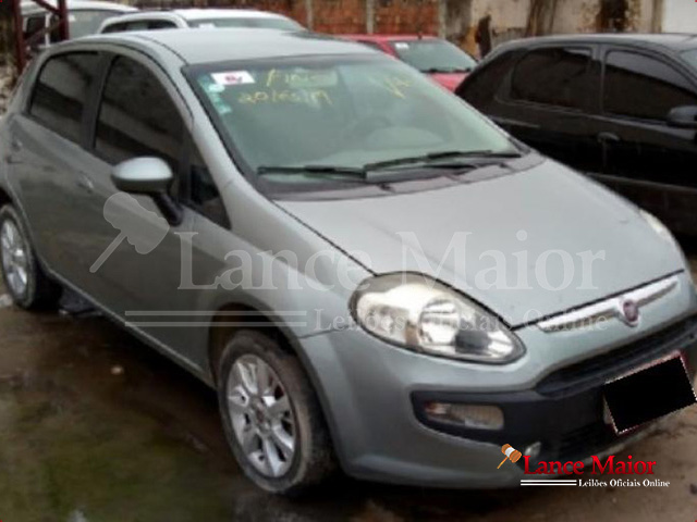 LOTE 002 - FIAT PUNTO ATTRACTIVE 1.4 FLEX 2013