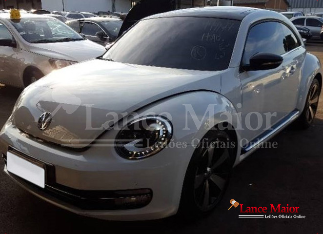 LOTE 039 - VOLKSWAGEN FUSCA DSG 2.0 16V TSI TURBO GASOLINA 14/14