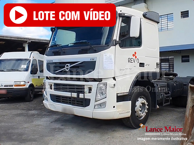 LOTE 008 - Volvo FM 370 6x2t 2014