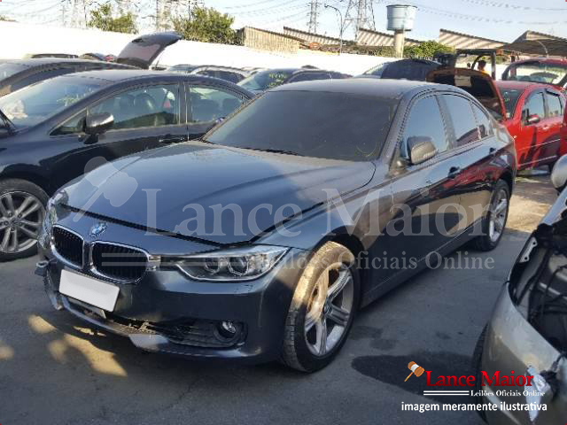 LOTE 016 - BMW 320i ActiveFlex 2015